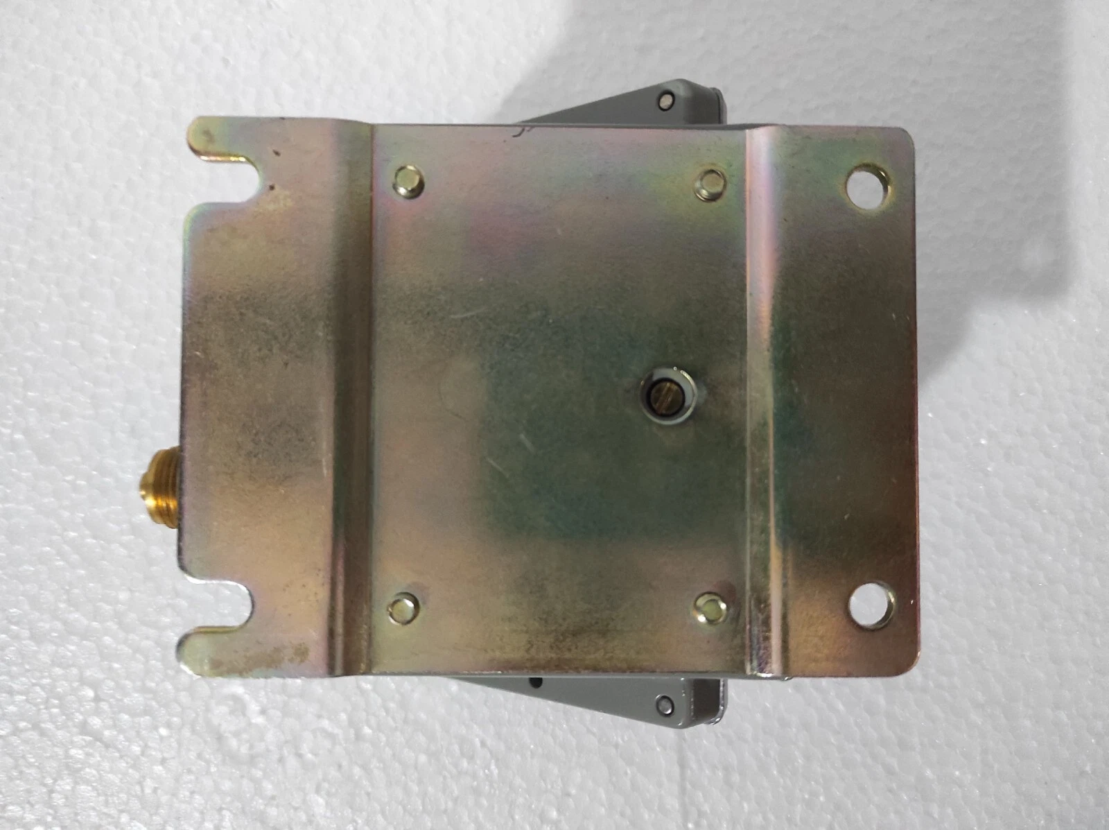 admin/uploads/uploads/danfoss kps 35 pressure control switch_1.webp